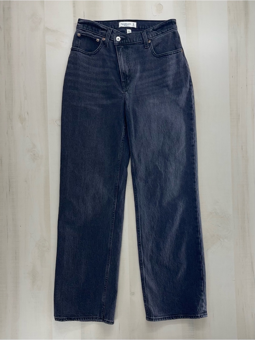 ABERCROMBIE & FITCH 90s relaxed high rise curve love black jeans 26 2